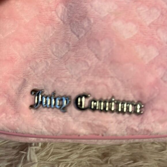 Juicy Couture Pink Quilted Cosmetic Bag - Picture 7 of 11
